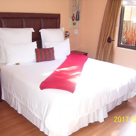 Cozy Nest Guest House Дърбан Екстериор снимка