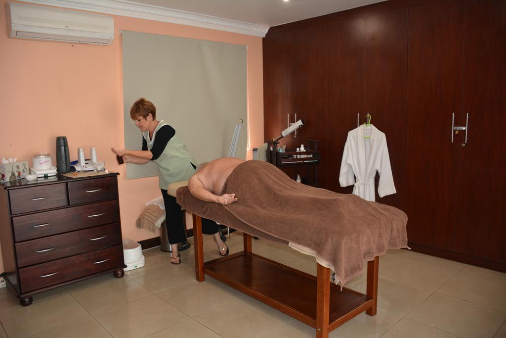 Cozy Nest Guest House Дърбан Екстериор снимка