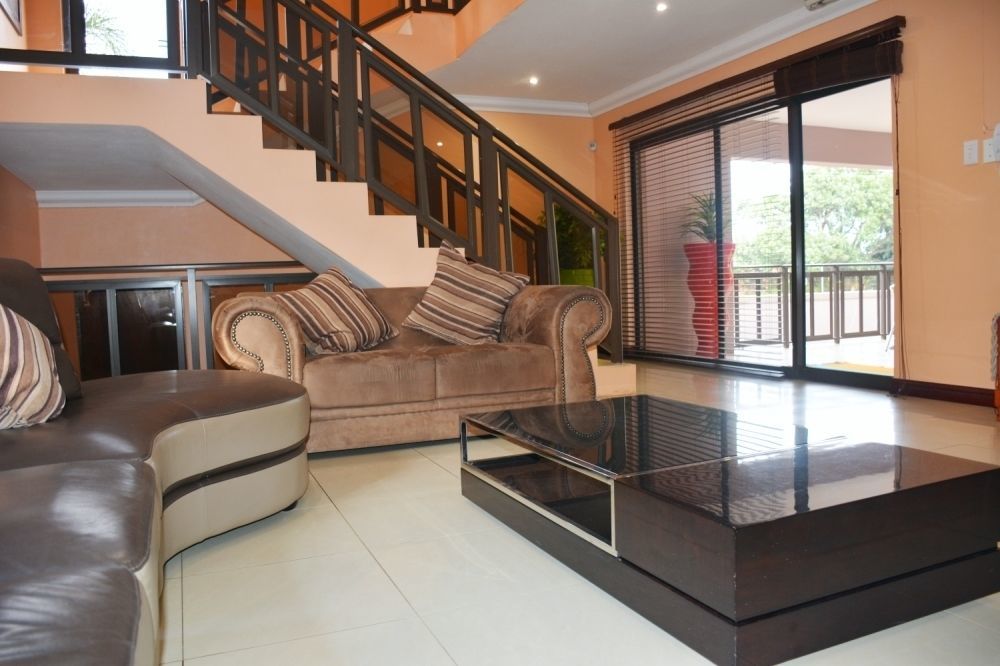 Cozy Nest Guest House Дърбан Екстериор снимка